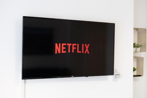 Activiteiten, 4 Bed - Town Centre - Smart TVs in Every Room in Morriston