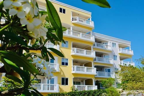 Blue Bay Beach Apartment