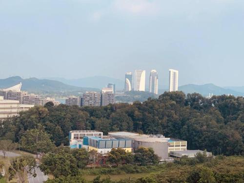 Couple Red Relaxing Gateway Holiday 10 in 사이버자야