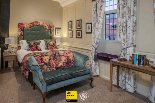 Tudor House Hotel - image 14