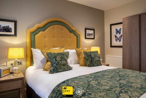 Tudor House Hotel - image 12