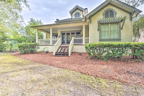 7 Mi to Beach Bluffton Cottage with Furnished Patio in บลัฟฟ์ตัน (SC)