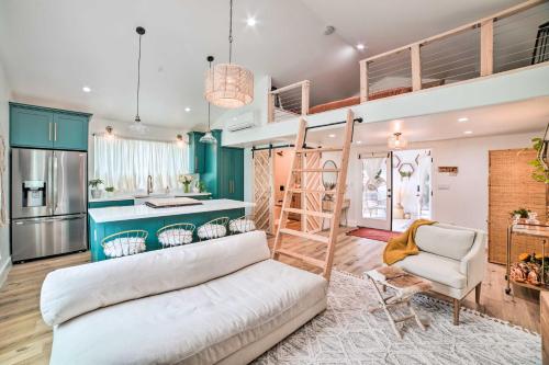 Picture-Perfect San Bernardino Studio with Loft - Apartment - San Bernardino