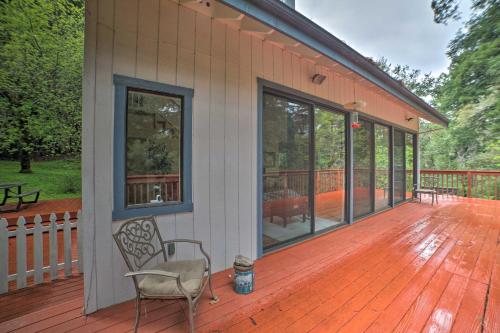 Tree-Lined Los Gatos Home with Spacious Deck! in Scotts Valley (CA)