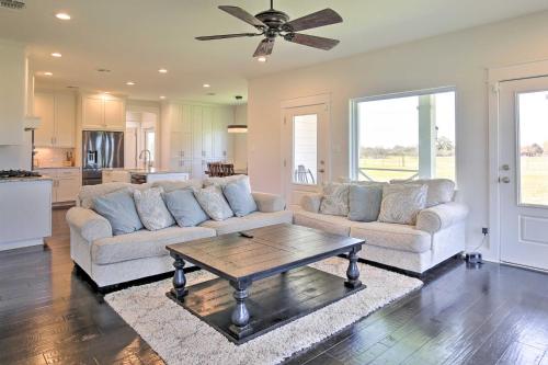 Spacious Texas Getaway w/ Fire Pit & Pond! in Yorktown (TX)