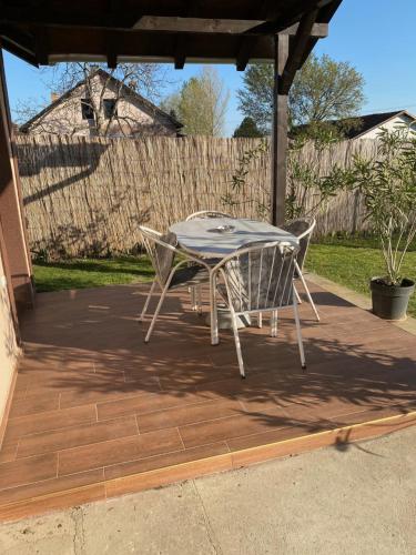 Apartmani Mira - image 4