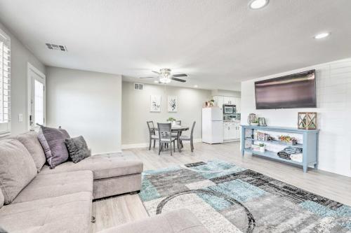 2 Mi to Dtwn Gilbert! Snowbird Escape w/ Pool, Gilbert (fotografie 9)