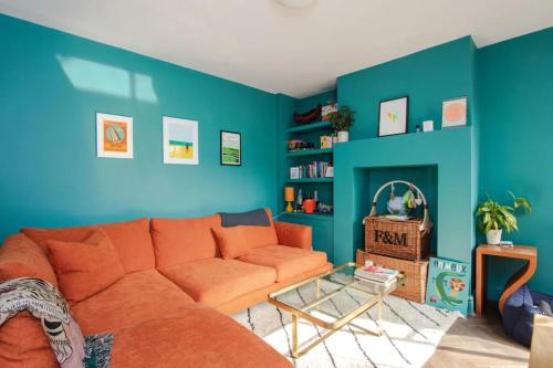 Bright 4 Bedroom Home in South London gîte à louer North Dulwich Railway Station