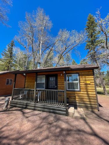 Pines Cabin - One Bedroom