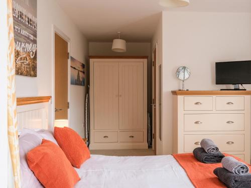 Stone's Throw St. Austell - image 10