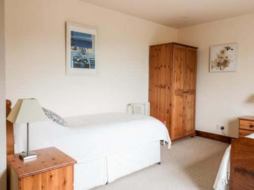 Courtyard Cottage Duns - main image