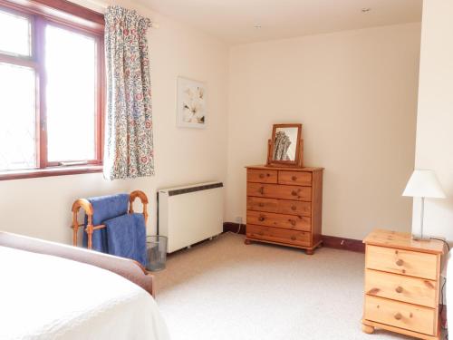Courtyard Cottage Duns - image 2