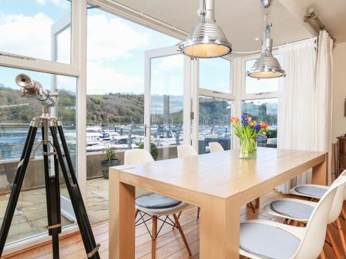 Quayside, Dart Marina, Dartmouth (fotografie 7)