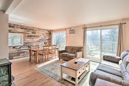 Mountain Condo with Views Near Hiking and Biking! - Apartment - Stowe