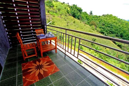 Balcony/terrace, Phumektawan Resort in Mae Salong Nok