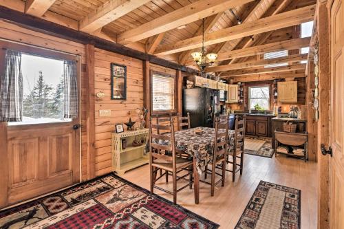 West Danville Cabin: Day Trip to Stowe Mtn! in 聖約翰斯堡 (VT)