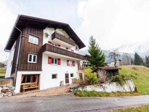  Modern Apartment in Sankt Gallenkirch with Balcony, Pension in Sankt Gallenkirch