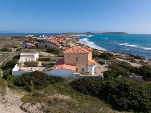 Viesnīcas āriene, VILLA HORUS SAN GIOVANNI SINIS - Villa sul mare con grande giardino privato in San Giovanni di Sinis