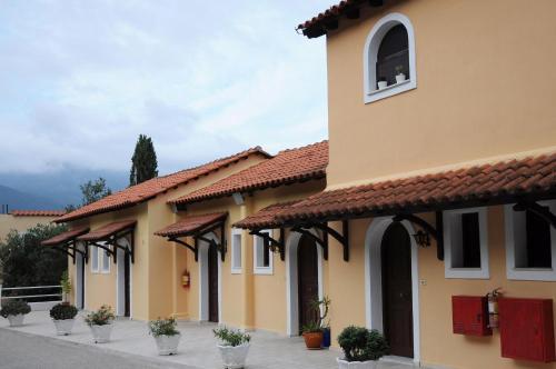 MIRABELLO HOTEL APARTMENTS – Dassia, MI