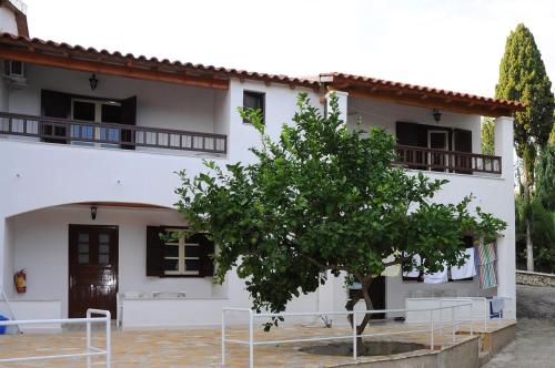 MIRABELLO HOTEL APARTMENTS 5