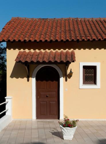 MIRABELLO HOTEL APARTMENTS – Dassia, MI