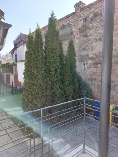 Mandarin Premium Apartments - image 11