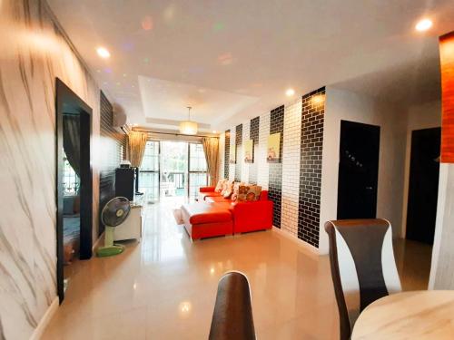 보르 파이의 프라이빗 하우스 (200m², 침실 3개, 프라이빗 욕실 3개) (Baan Chonlada Family Pool Villa Huahin 3 Bedrooms) in 보르 파이