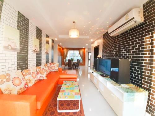 보르 파이의 프라이빗 하우스 (200m², 침실 3개, 프라이빗 욕실 3개) (Baan Chonlada Family Pool Villa Huahin 3 Bedrooms) in 보르 파이