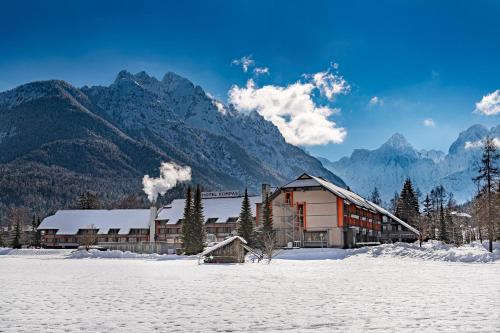 A szálláshely kívülről, Hotel Kompas in Kranjska Gora