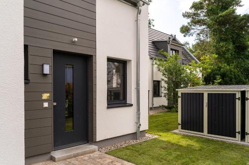 Vista exterior, Haus Strandflieder - Kamin, Sauna & Terrasse in Zingst