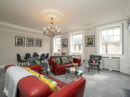 Spacious 3 bed apartment in prime central location - Pass the Keys, Bath