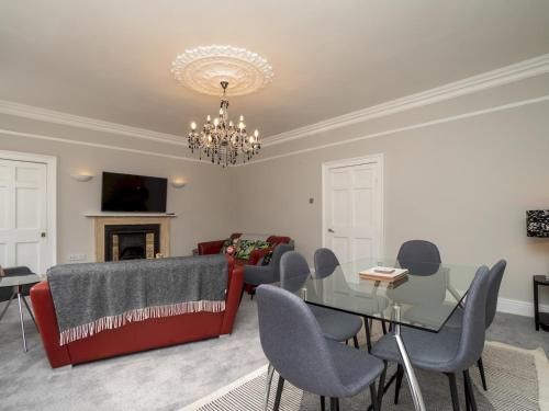 Picture of Pass The Keys Spacious 3 Bed Apartment In Prime Central Location