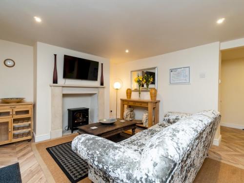 Lovely 1 bed apartment with free parking - Pass the Keys 4