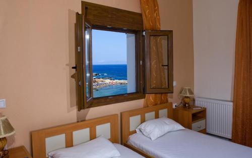 Two Bedroom Apartment with Partial Sea View - Split Level image 6