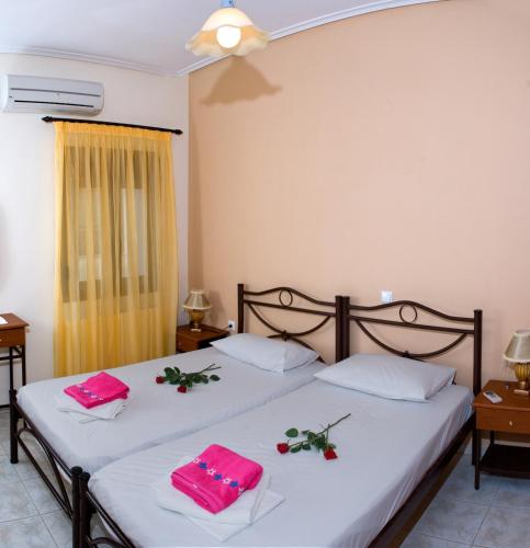 Two Bedroom Apartment with Sea View - Split Level image 5