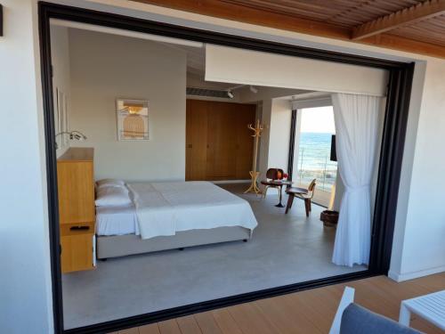 Y & P LATCHI HOTEL in Polis