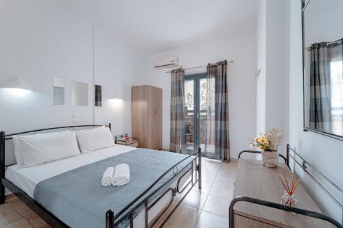 Marousi Rooms - image 11
