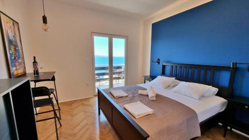 Studio with Sea View image 4