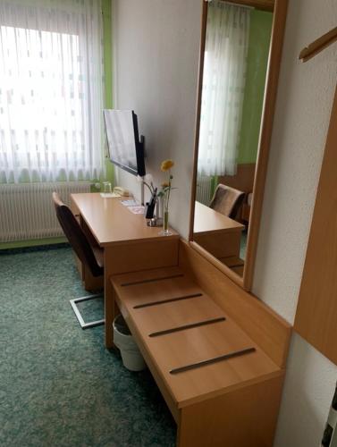Hotel Deutsches Haus Lampertheim photo