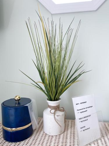 By The Sea Guests Bed & Breakfast and Suites By The Sea Guests Bed & Breakfast and Suites