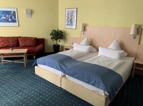 Hotel Deutsches Haus Lampertheim photo