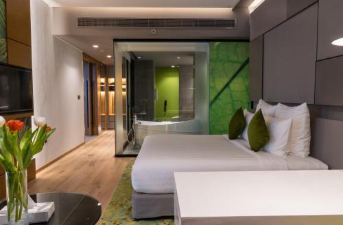 Al Khoory Courtyard Hotel - image 14