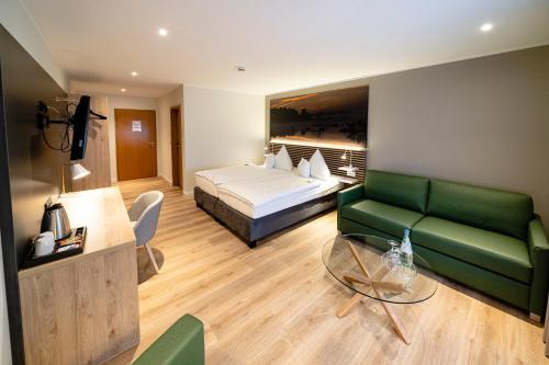 1 queen bed