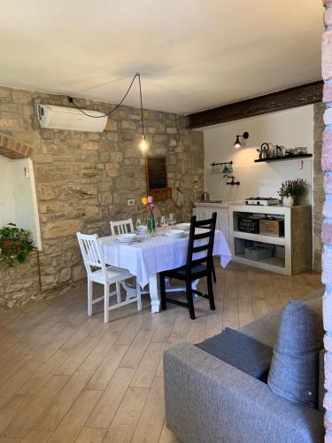 Da Agostino, la casa del latte in Costa Di Mezzate
