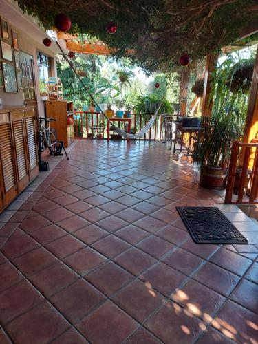 Jardín, Casa familiar La Arboleda in Zona 16