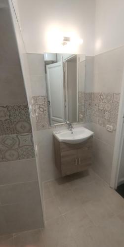 Borgo Santa Lucia Apartment, Neapel (Foto 9)