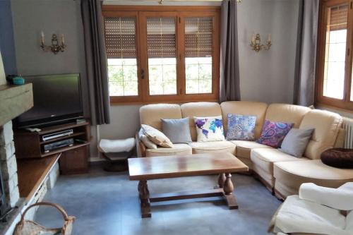 Villa 180 m² proche 3 vallées et station thermale (Villa 180 m² proche 3 vallees et station thermale) in มูติเยร์