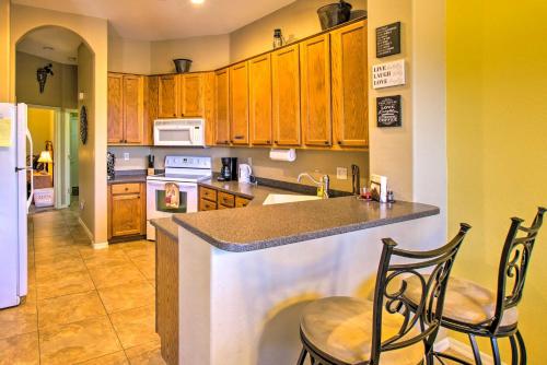 Gold Canyon Townhome with Golf Course View!