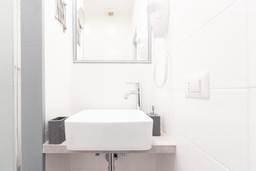 White Gioberti Guesthouse