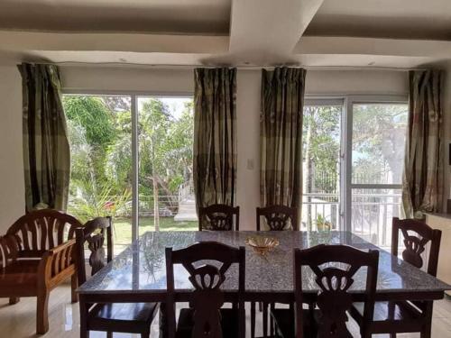 Marlene's Hilltop Villa - 1BR Apt #7 in Balamban